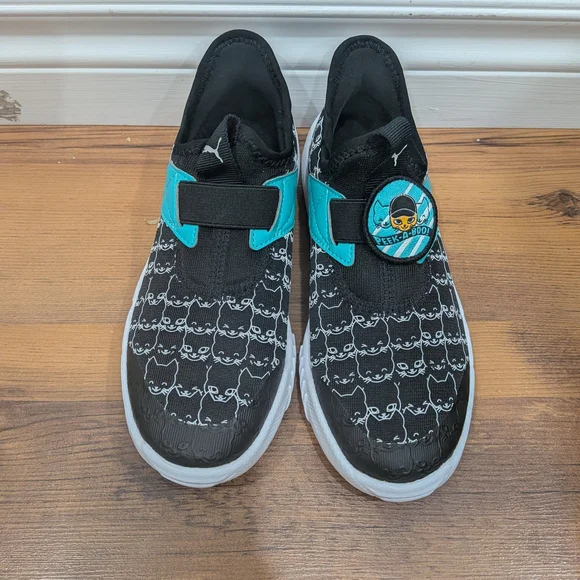 NWOT Puma Motorsport Mercedes AMG- Petronas Unisex Kids Patterned Sneakers - Picture 2 of 9